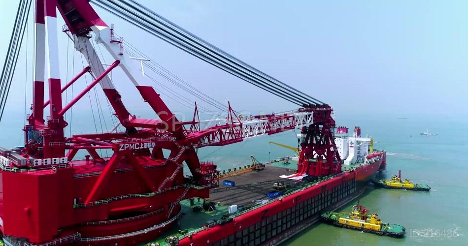 大型造船工程吊装港口船只