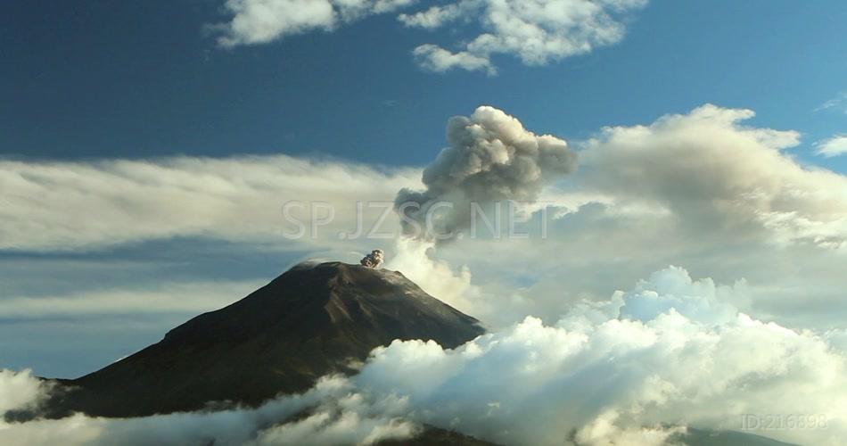 火山喷发天空云层大自然美景视频素材