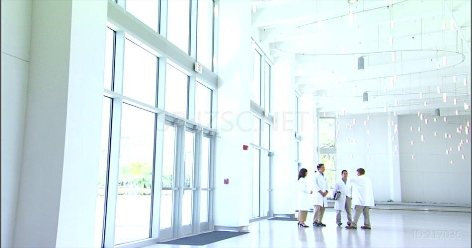 大厅里面的医疗科学家