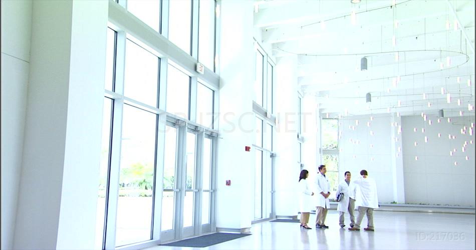 大厅里面的医疗科学家