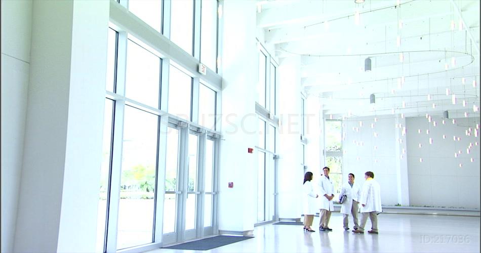 大厅里面的医疗科学家