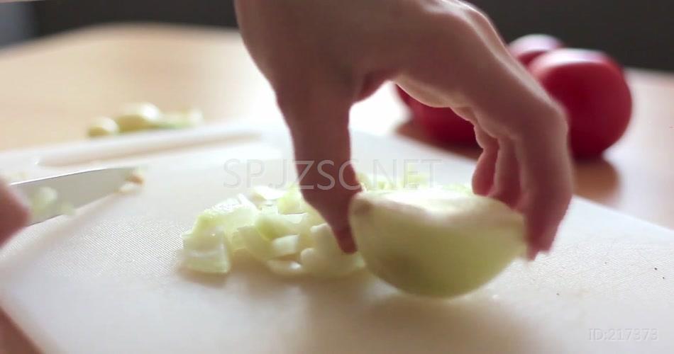切菜切洋葱厨艺展示实拍视频素材