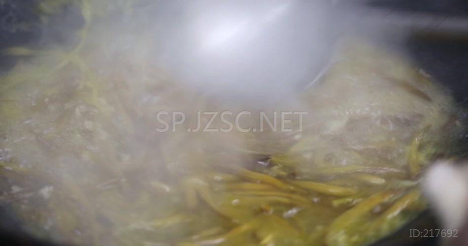 高清实拍烹制黄花菜美食背景视频