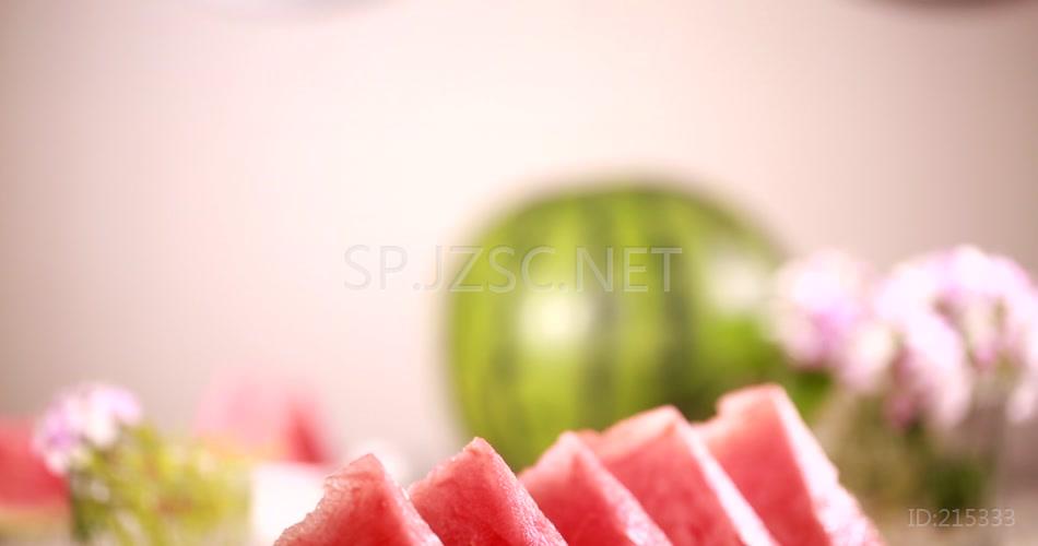 特写新鲜西瓜美食养生绿色水果视频素材